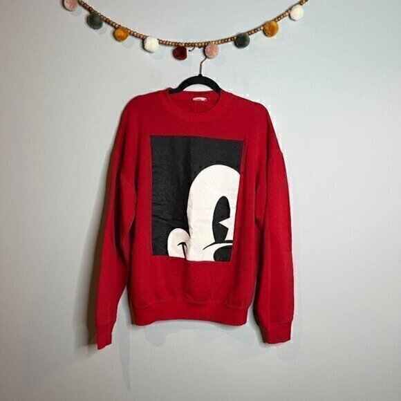 Vintage Disney Mickey Mouse red crewneck sweatshirt - Picture 1 of 4